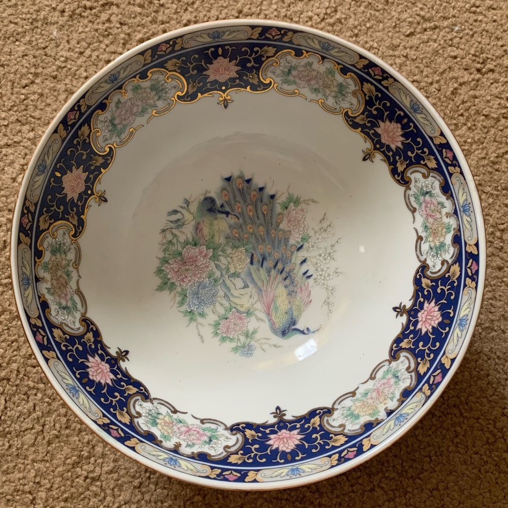 Vtg TOYO JAPAN Large 8’ Round CENTERPIECE Peacock  BOWL Blue Gold Asian